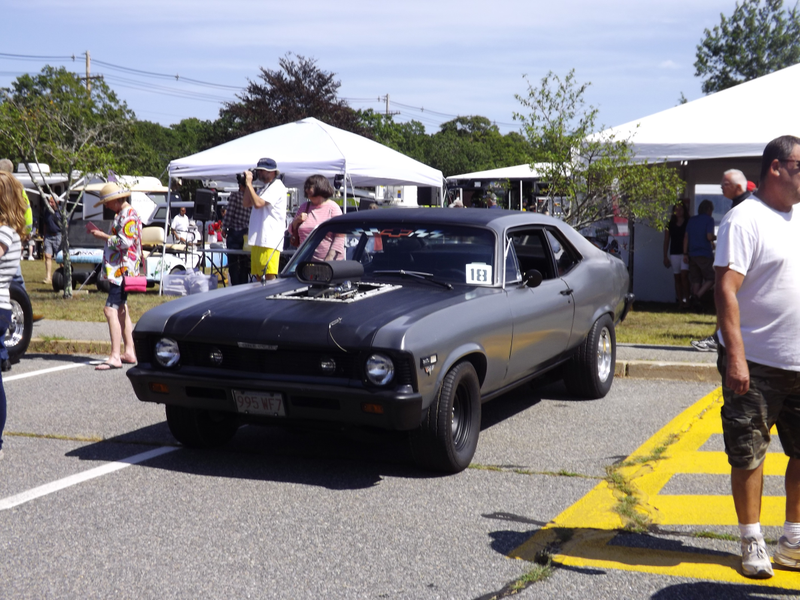 Illustration for article titled The 10th Annual Tisbury Fire Fighters' Car Show